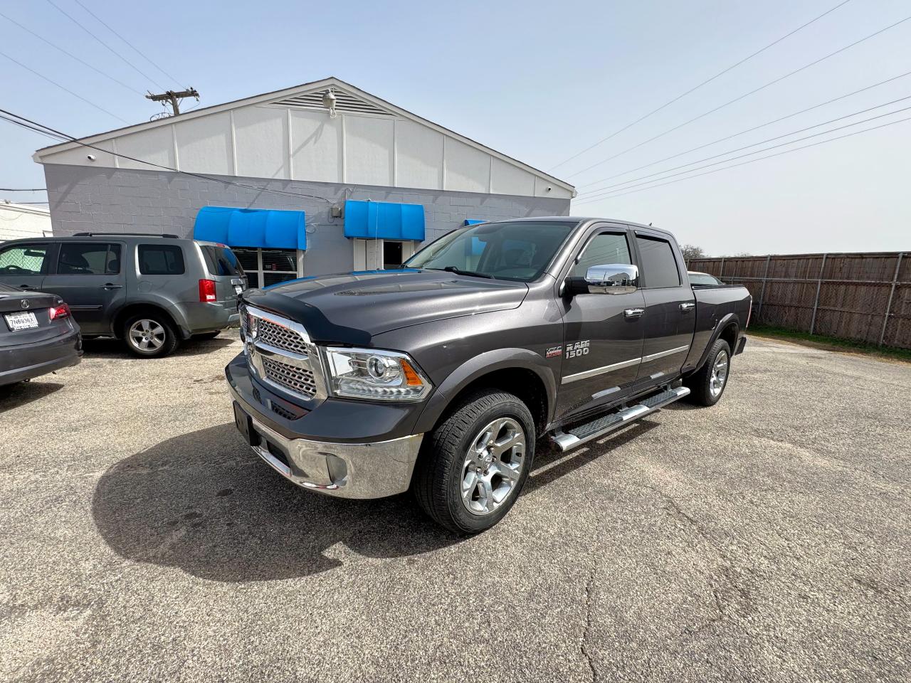 2016 RAM 1500 - Image 2