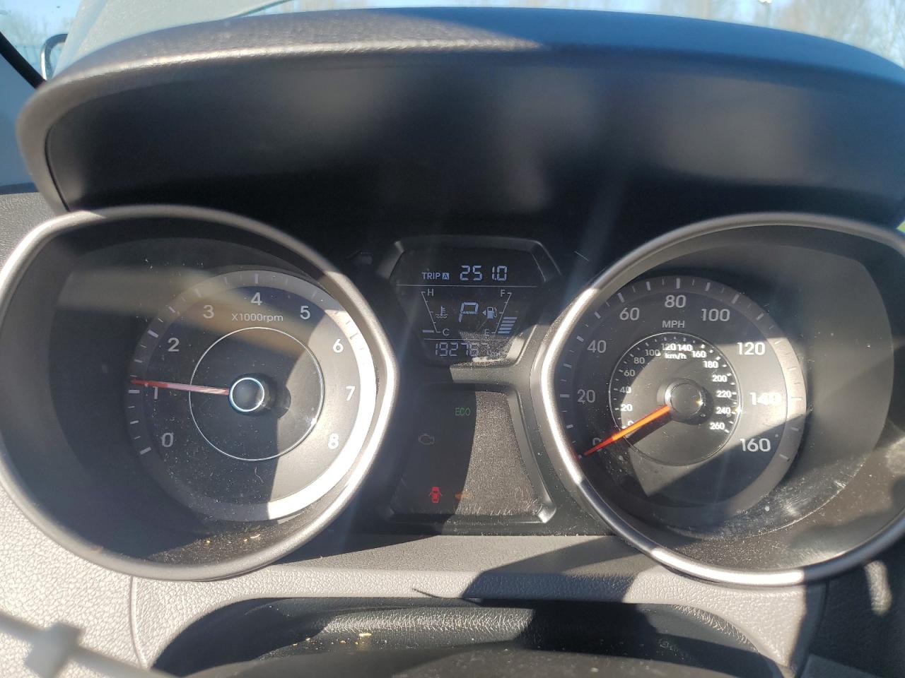 2014 Hyundai Elantra - Image 9