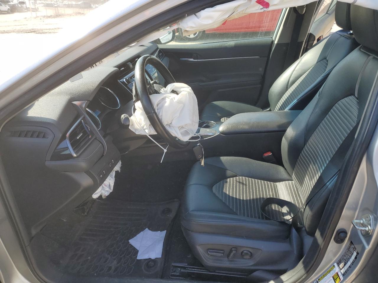 2019 Toyota Camry - Image 7