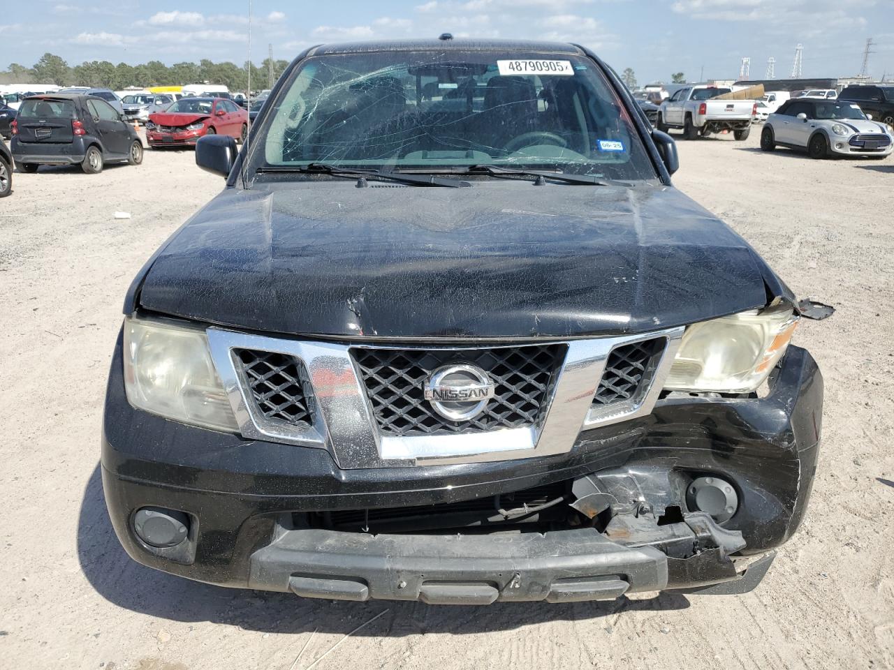 2014 Nissan Navara (Frontier) - Image 5