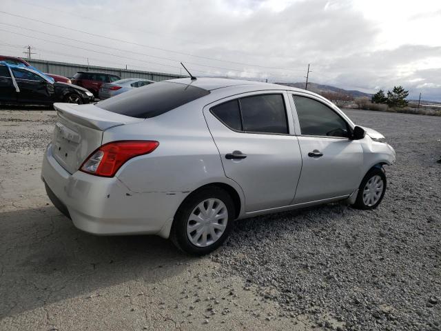  NISSAN VERSA 2018 Серебристый