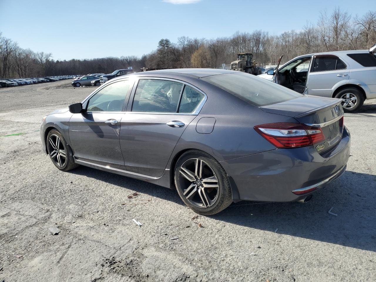 1HGCR2F58GA100905 HONDA ACCORD 2016