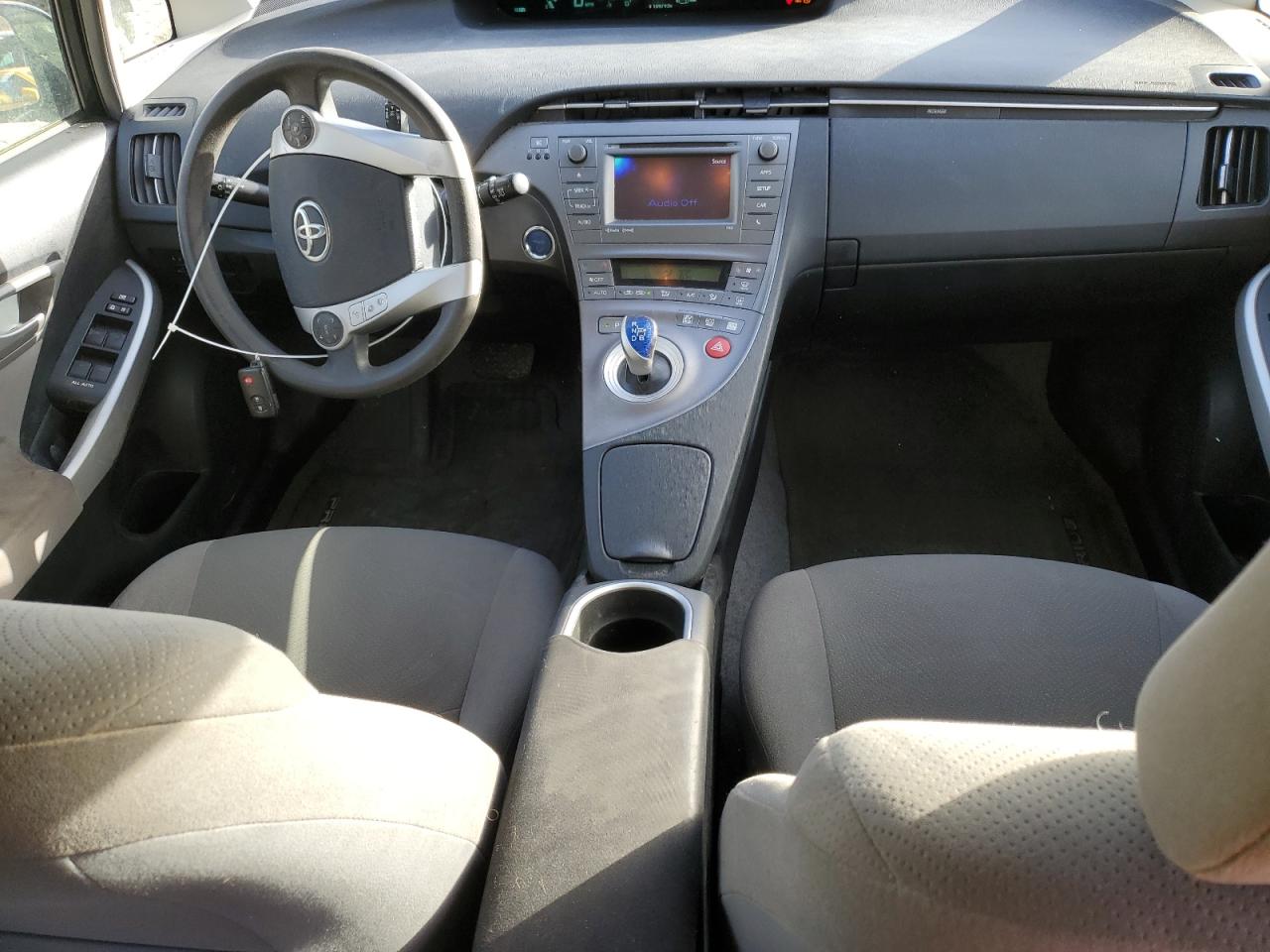 2014 Toyota Prius - Image 8