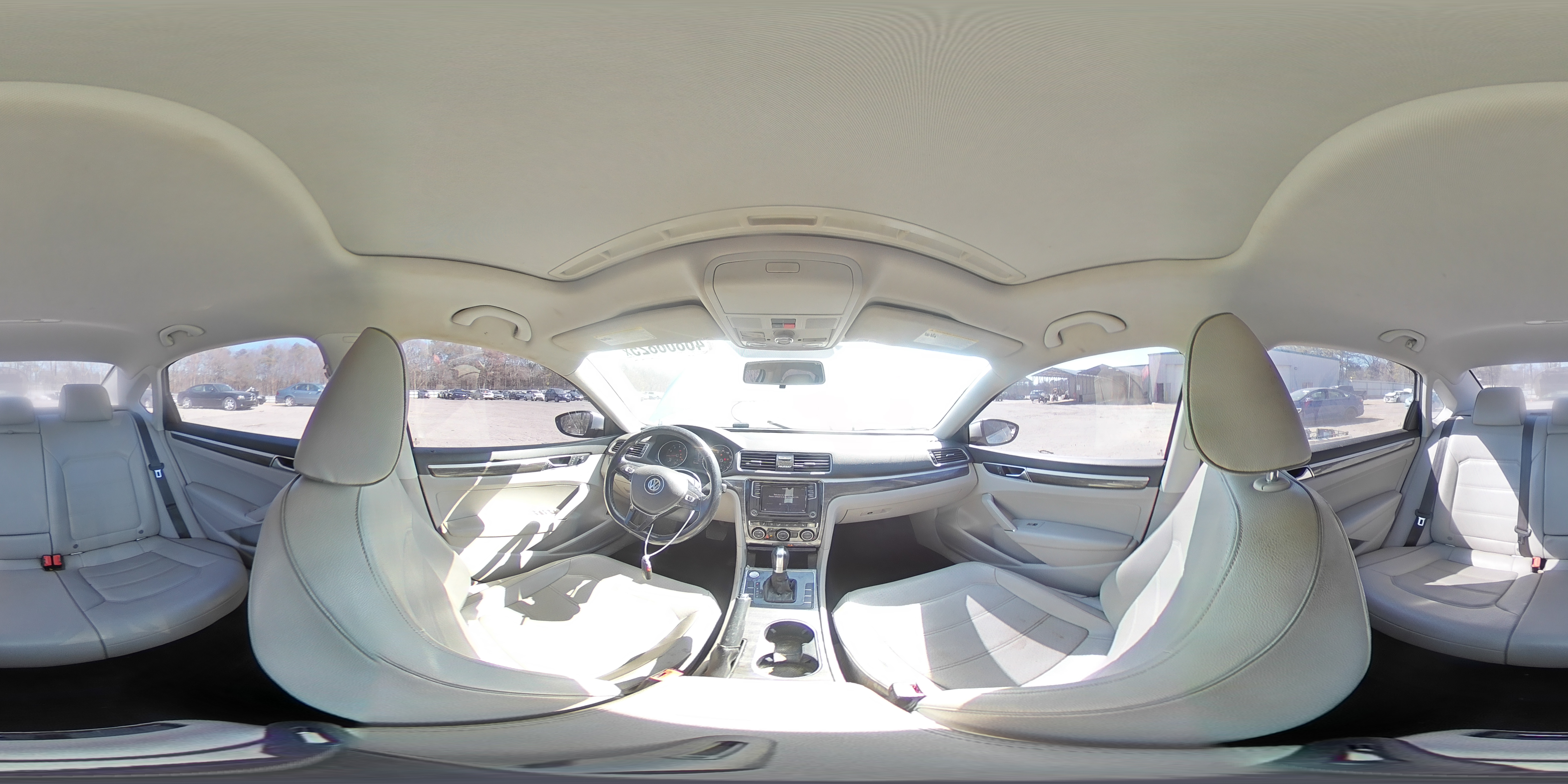 2018 Volkswagen Passat - Image 14
