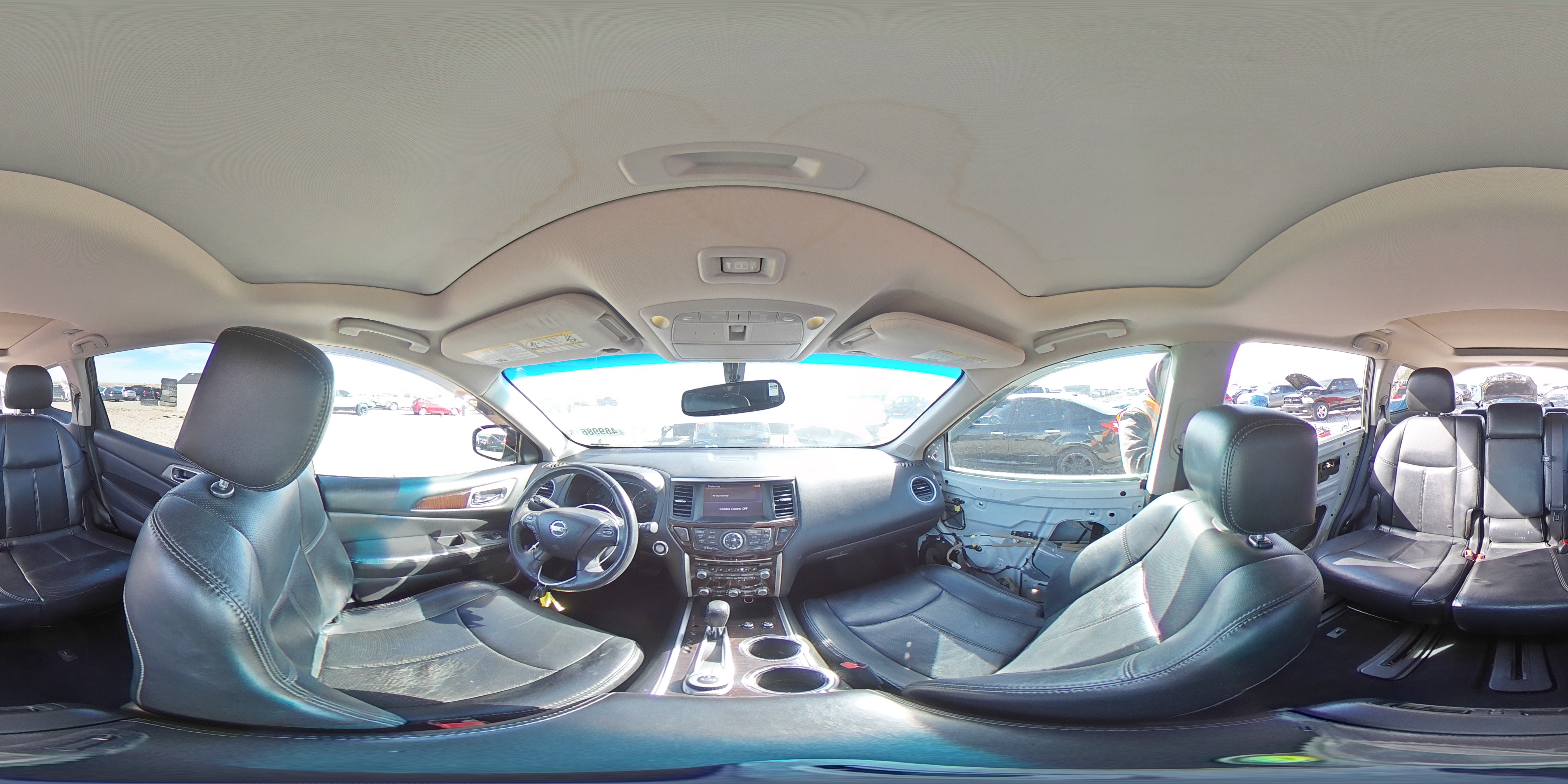 2013 Nissan Pathfinder - Image 15