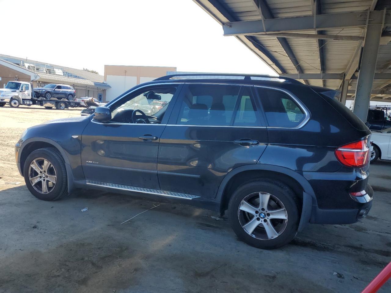 2013 BMW X5 - Image 2