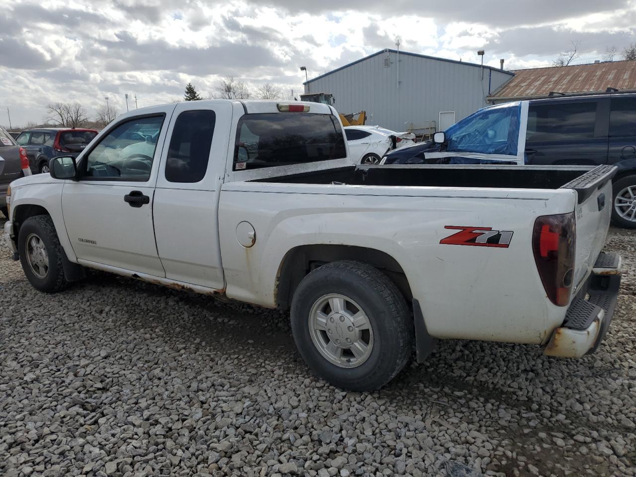 2005 Chevrolet Colorado - Image 2