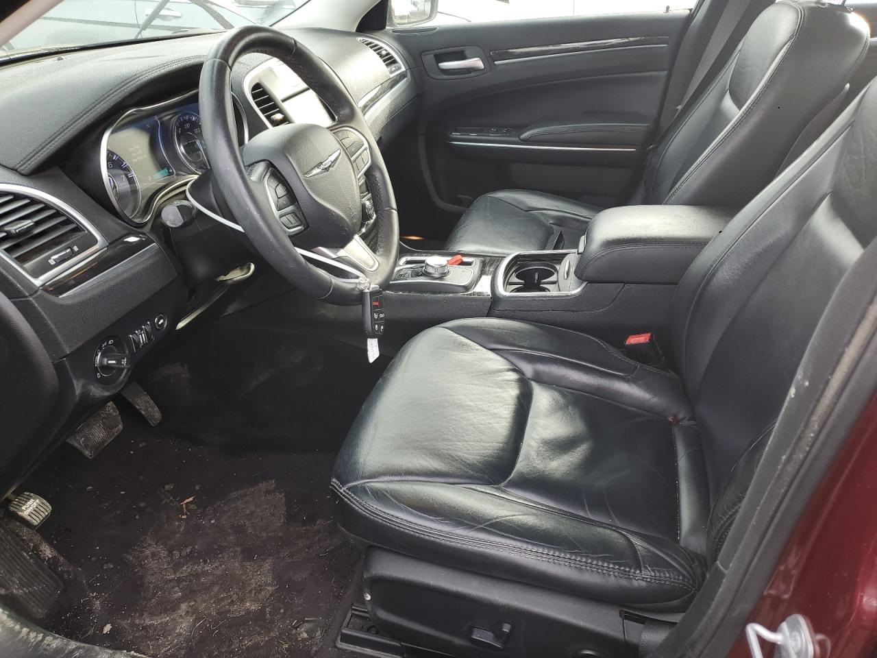 2017 Chrysler 300 - Image 7