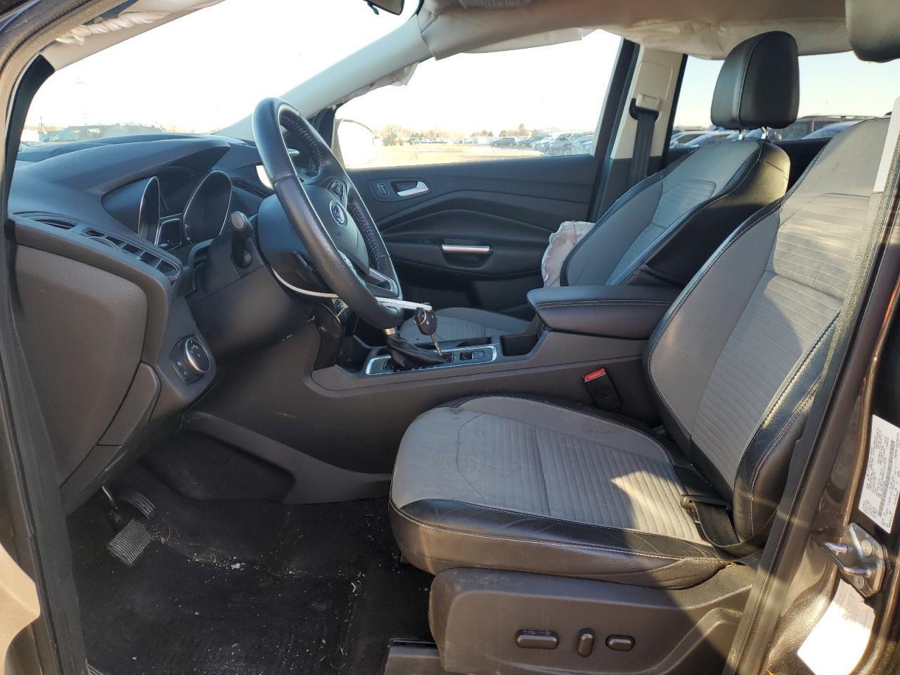 1FMCU9G90HUE79479 FORD ESCAPE 2017