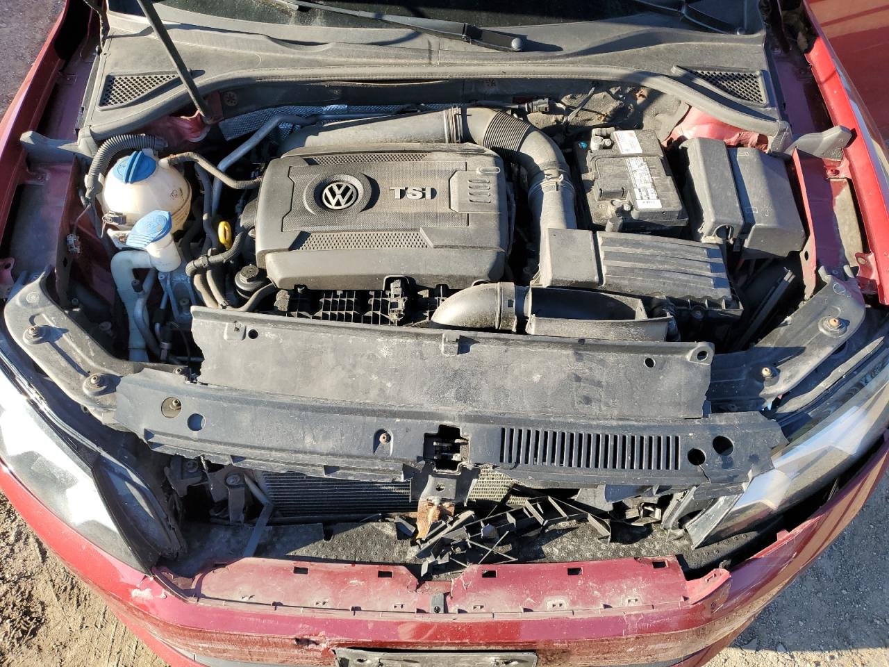 2015 Volkswagen Passat - Image 11