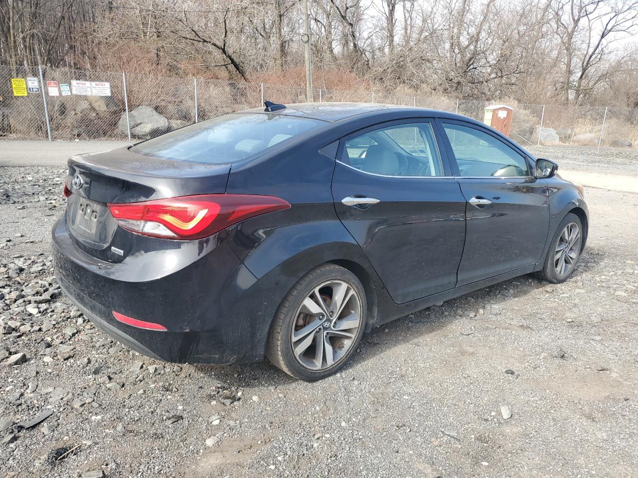 2014 Hyundai Elantra - Image 3