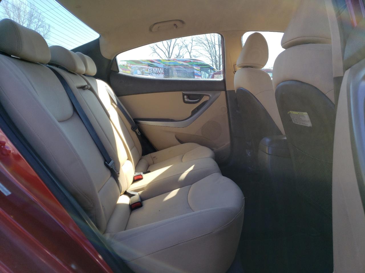 2012 Hyundai Elantra - Image 10