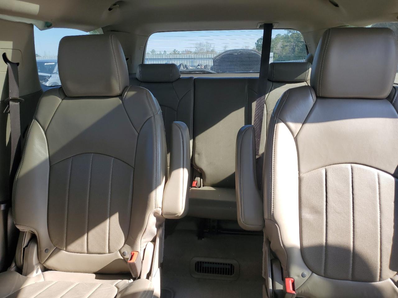 2014 GMC Acadia - Image 10