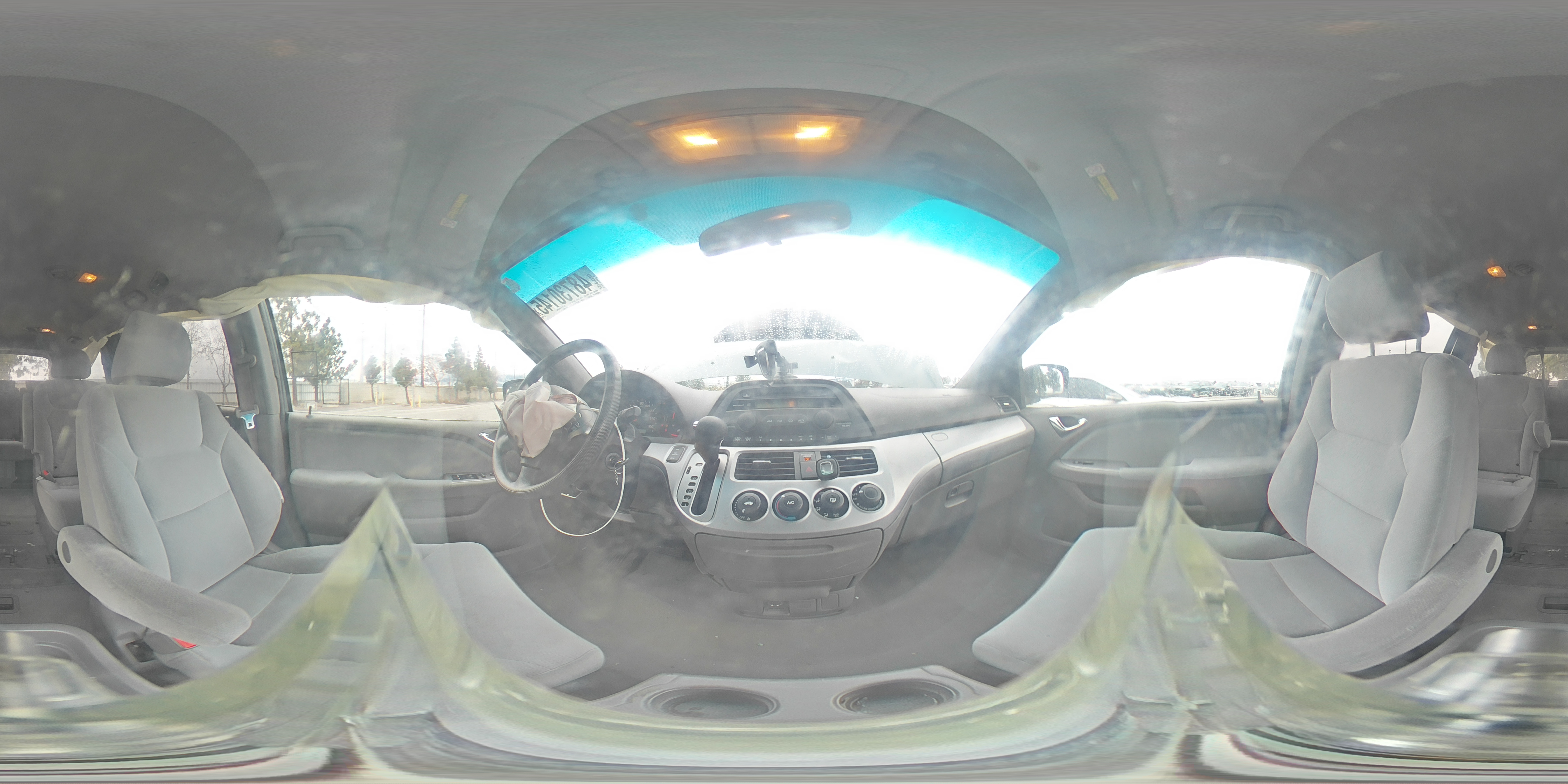 2010 Honda Odyssey - Image 13