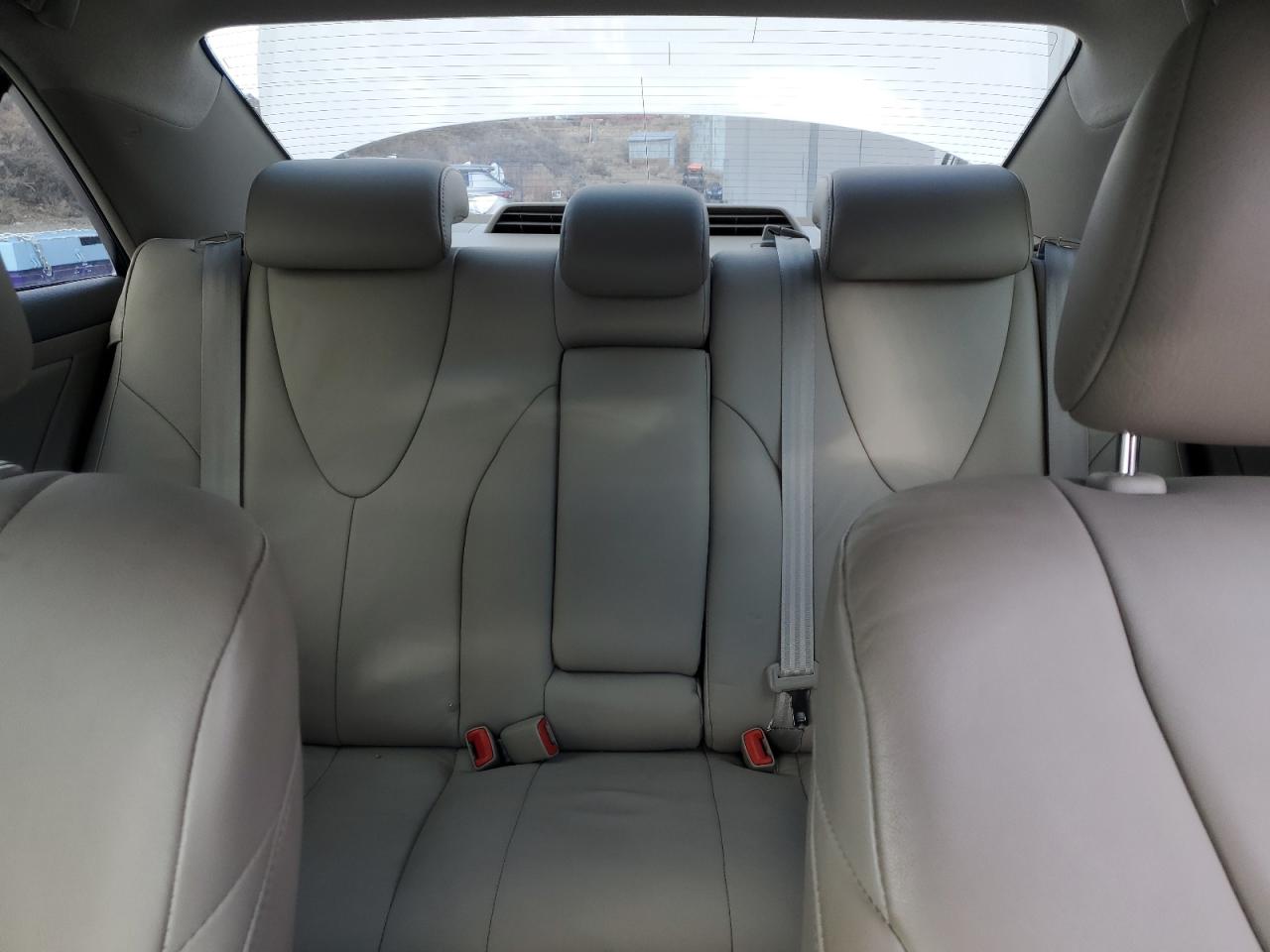2009 Toyota Camry - Image 10
