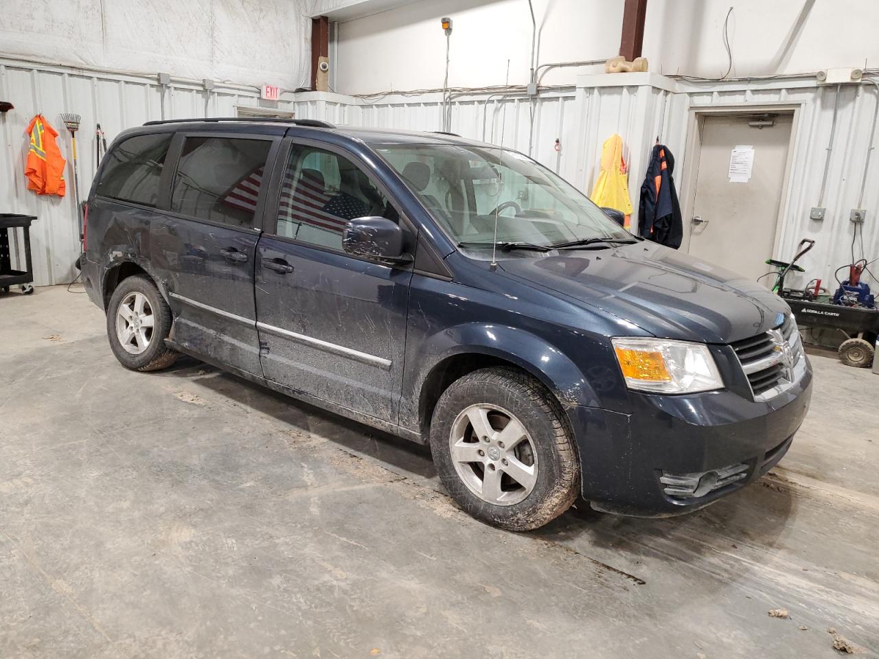 2009 Dodge Caravan - Image 4
