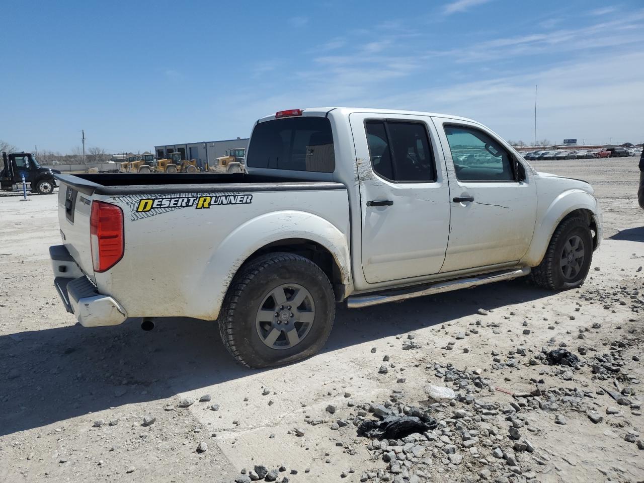 2013 Nissan Navara (Frontier) - Image 3