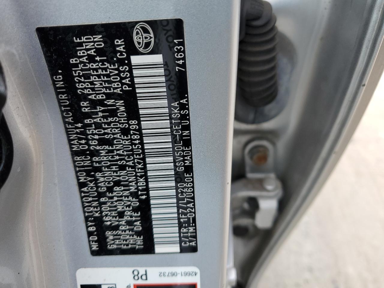 2014 Toyota Camry - Image 12