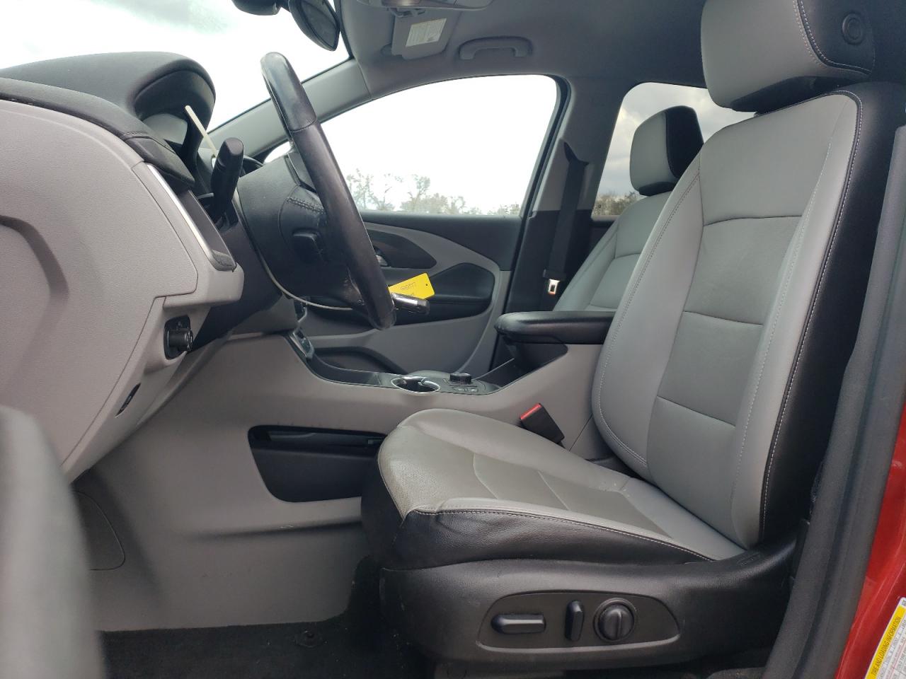 2022 GMC Terrain - Image 7