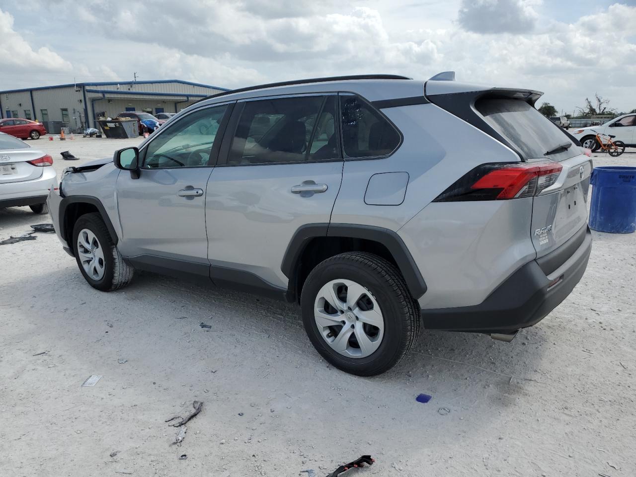 2019 Toyota RAV 4 - Image 2