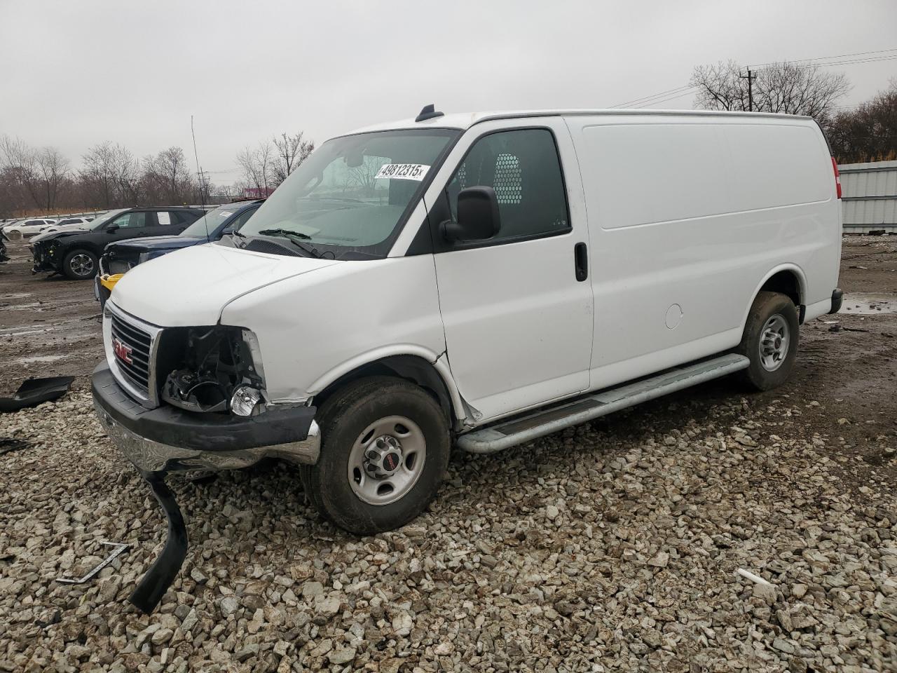 2022 Gmc Savana G2500 for Sale in Chicago Heights, IL - Front End