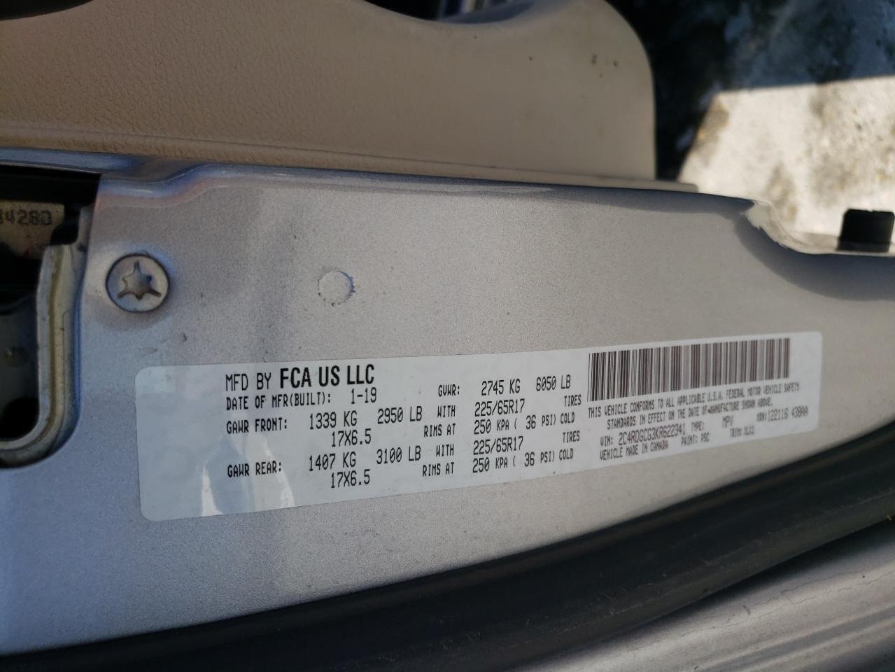 2019 Dodge Caravan - Image 12