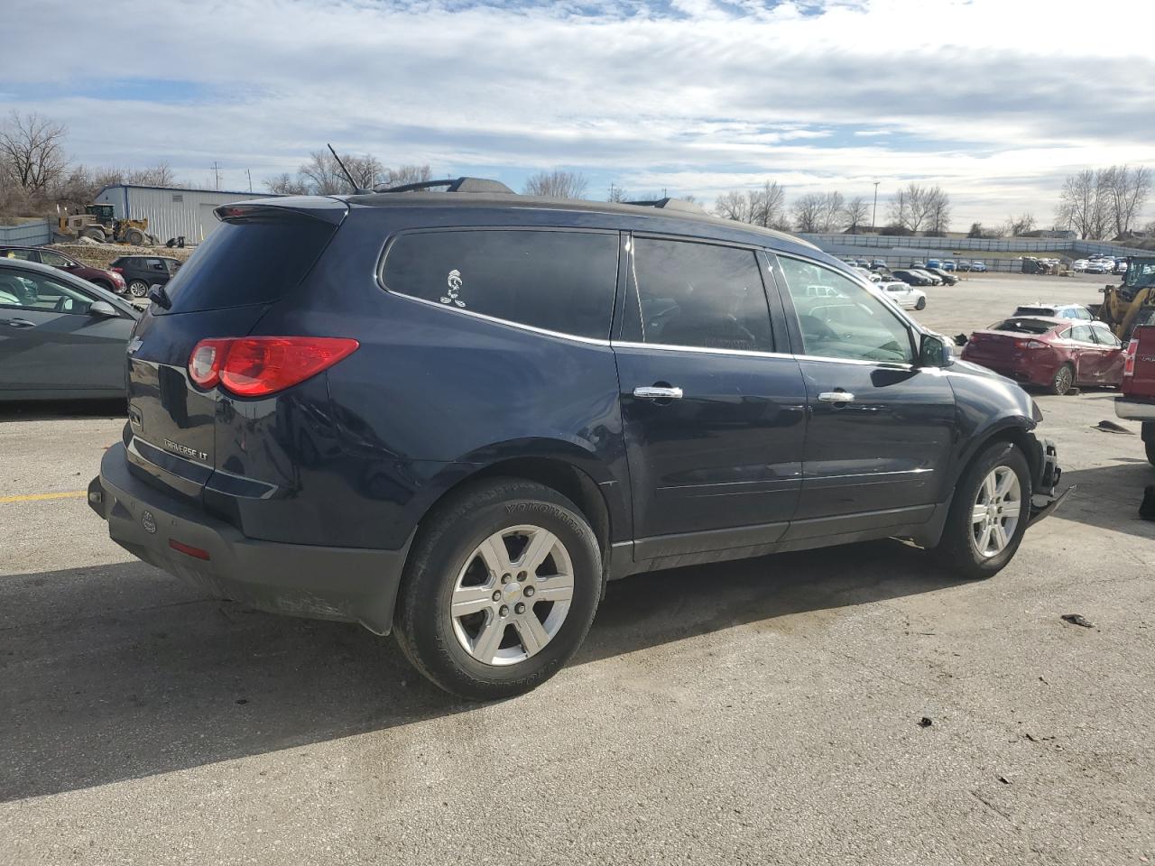 2012 Chevrolet Traverse - Image 3