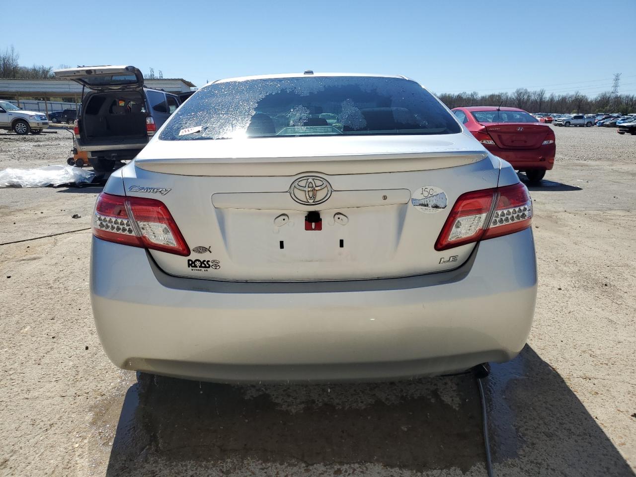 2011 Toyota Camry - Image 6