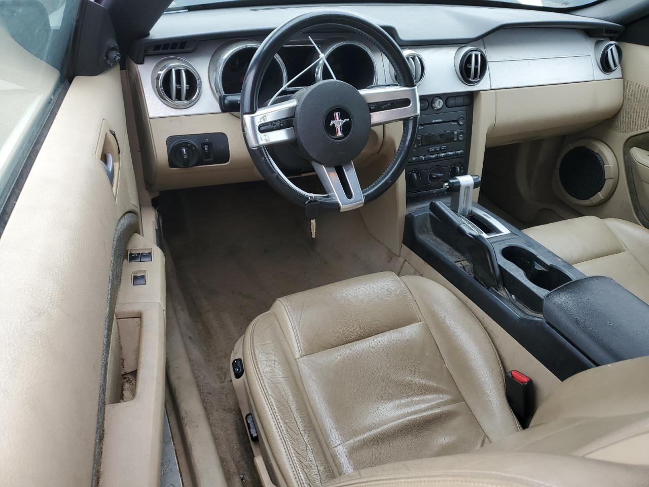 2006 Ford Mustang - Image 8