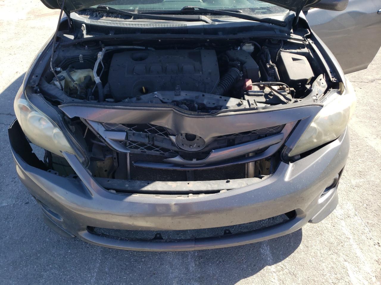 2011 Toyota Corolla - Image 13