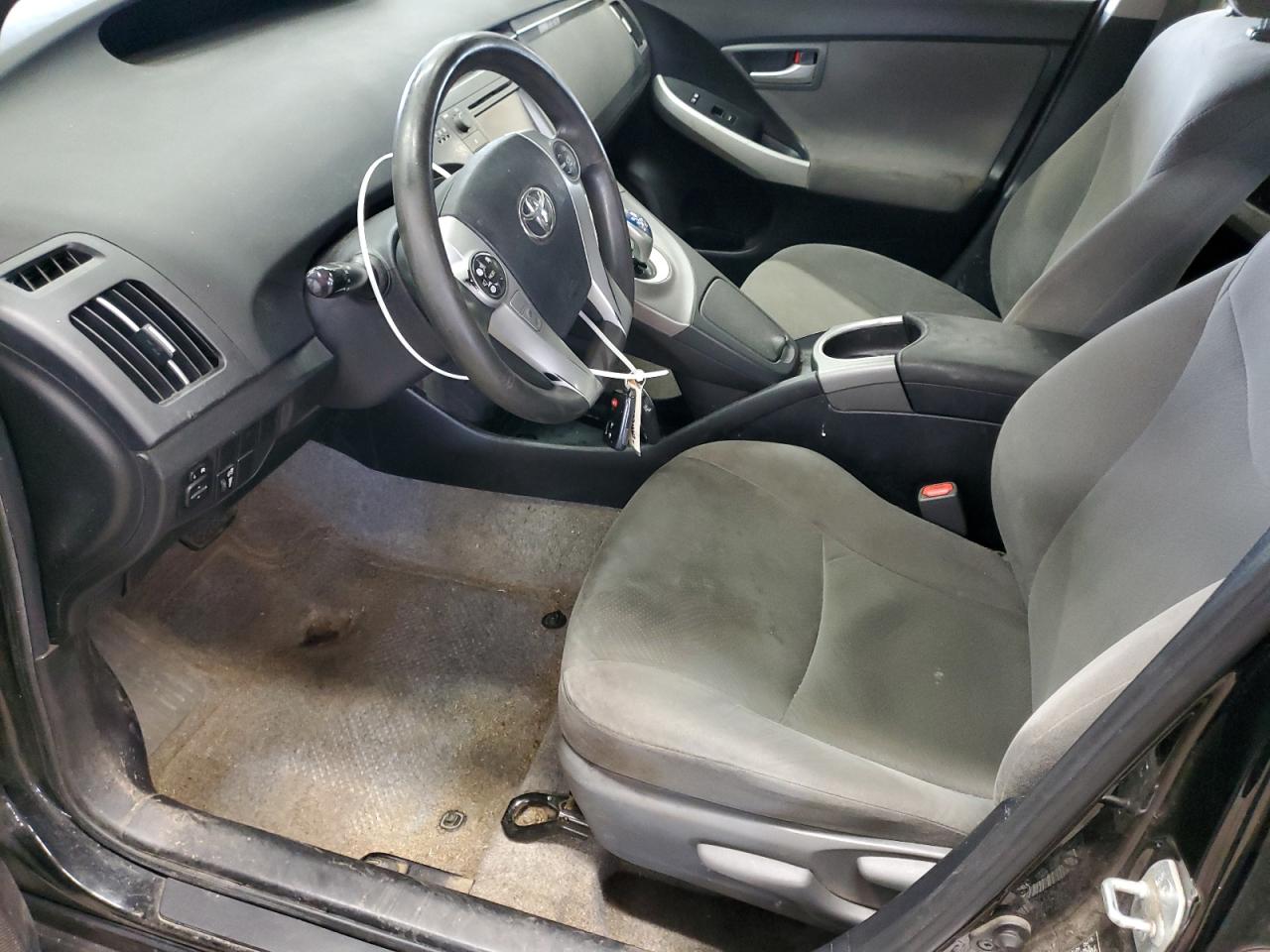 2015 Toyota Prius - Image 7