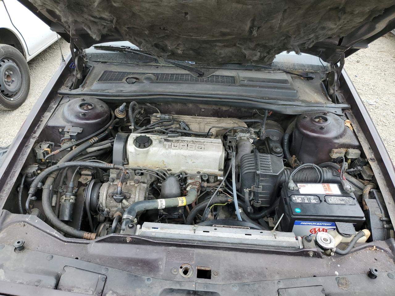 1988 Dodge Daytona - Image 12