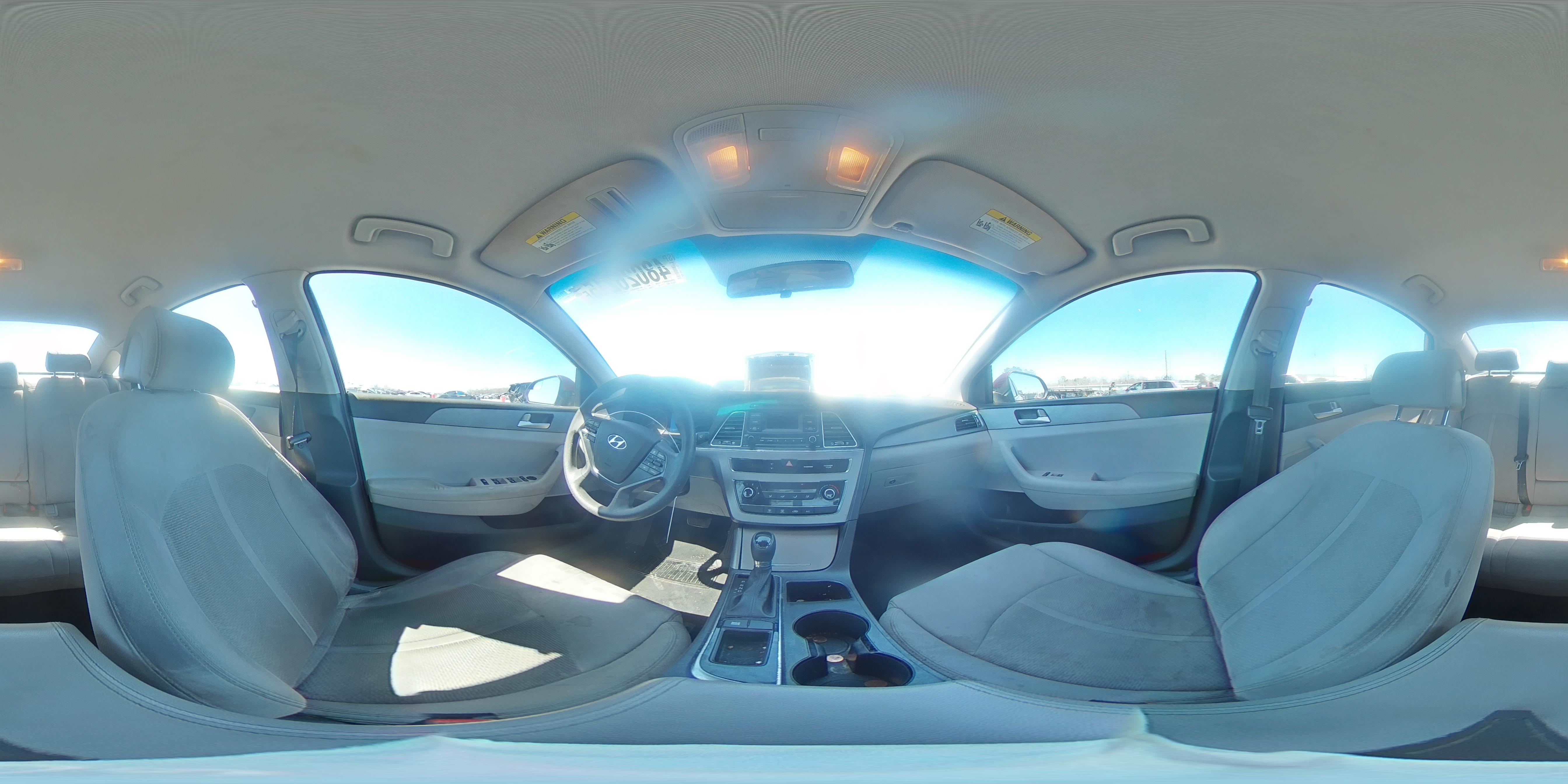 2015 Hyundai Sonata - Image 13