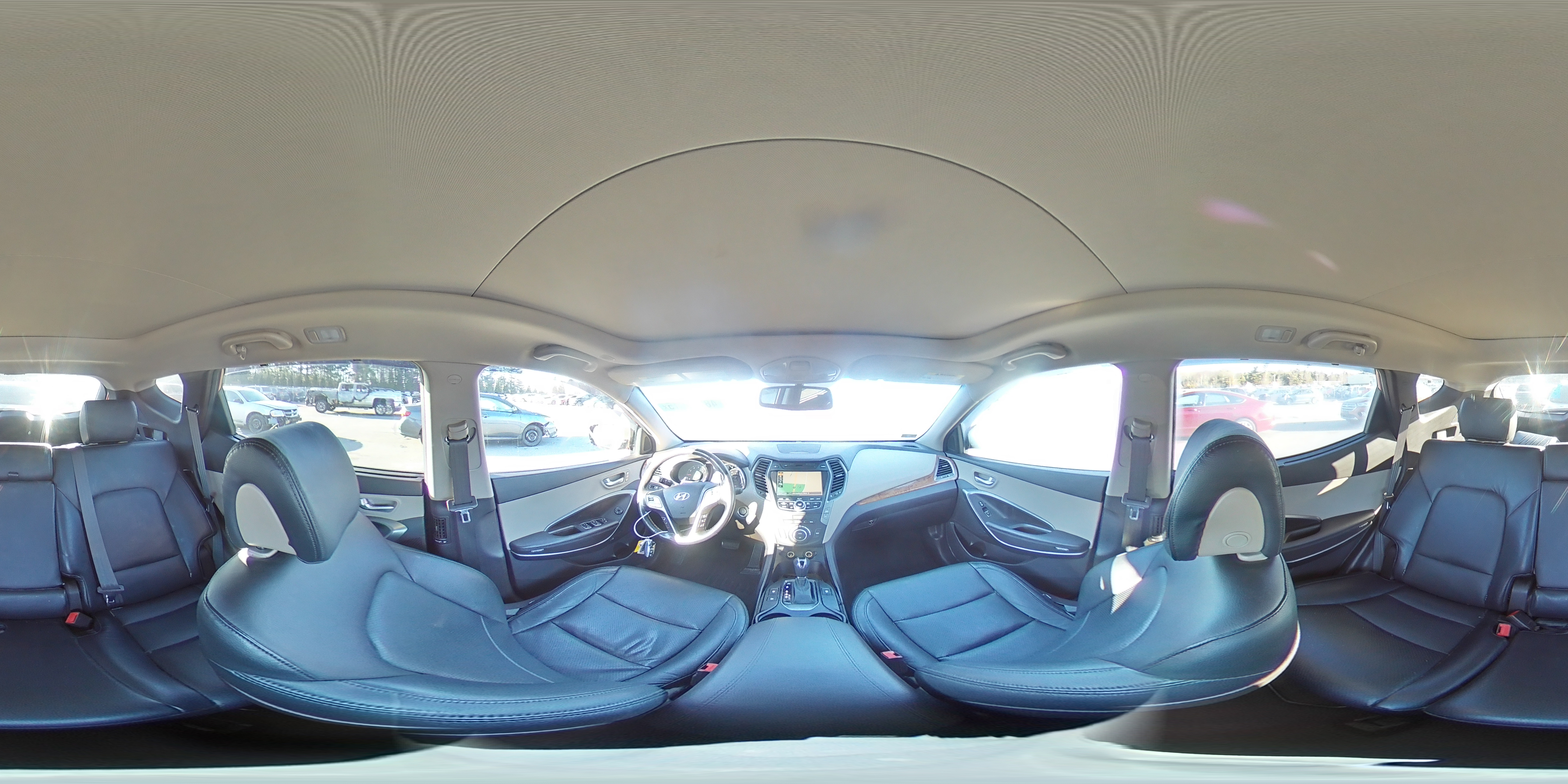 2014 Hyundai Santa Fe - Image 14