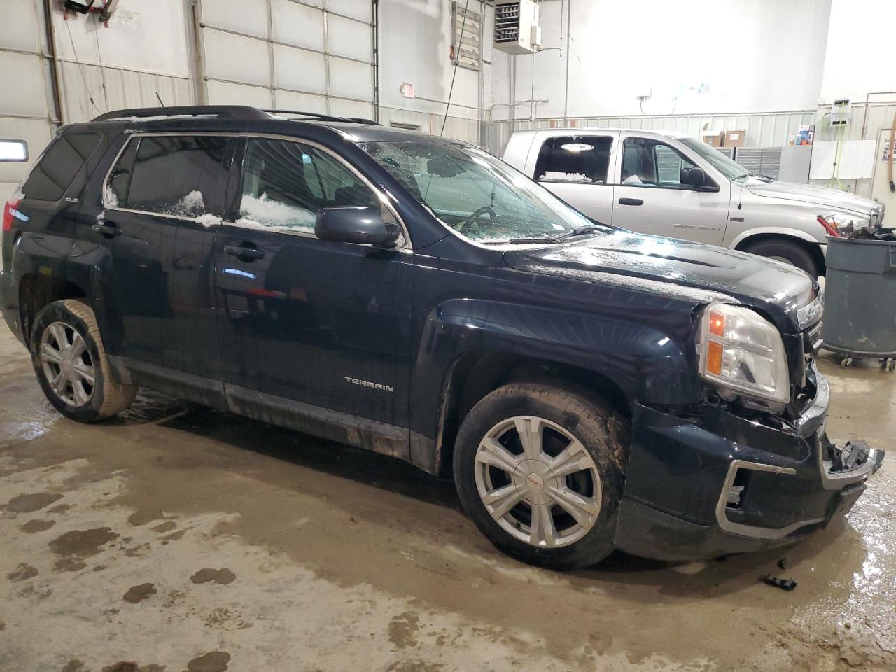 2016 GMC Terrain - Image 4