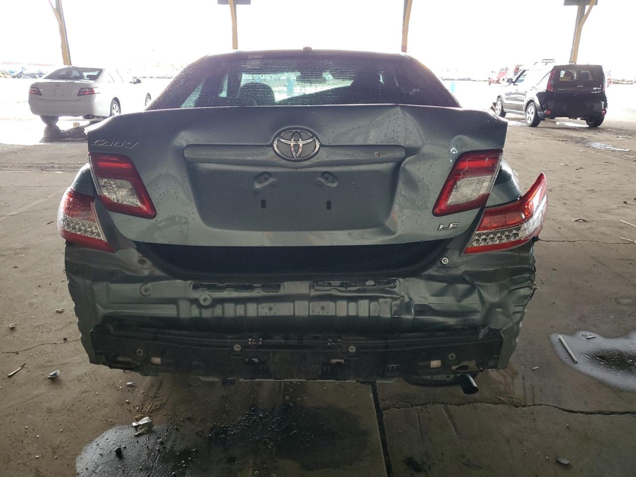 2011 Toyota Camry - Image 6