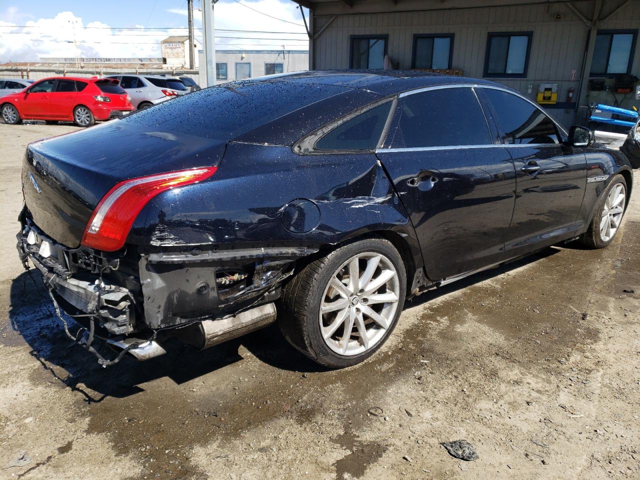 2012 Jaguar XJ - Image 3