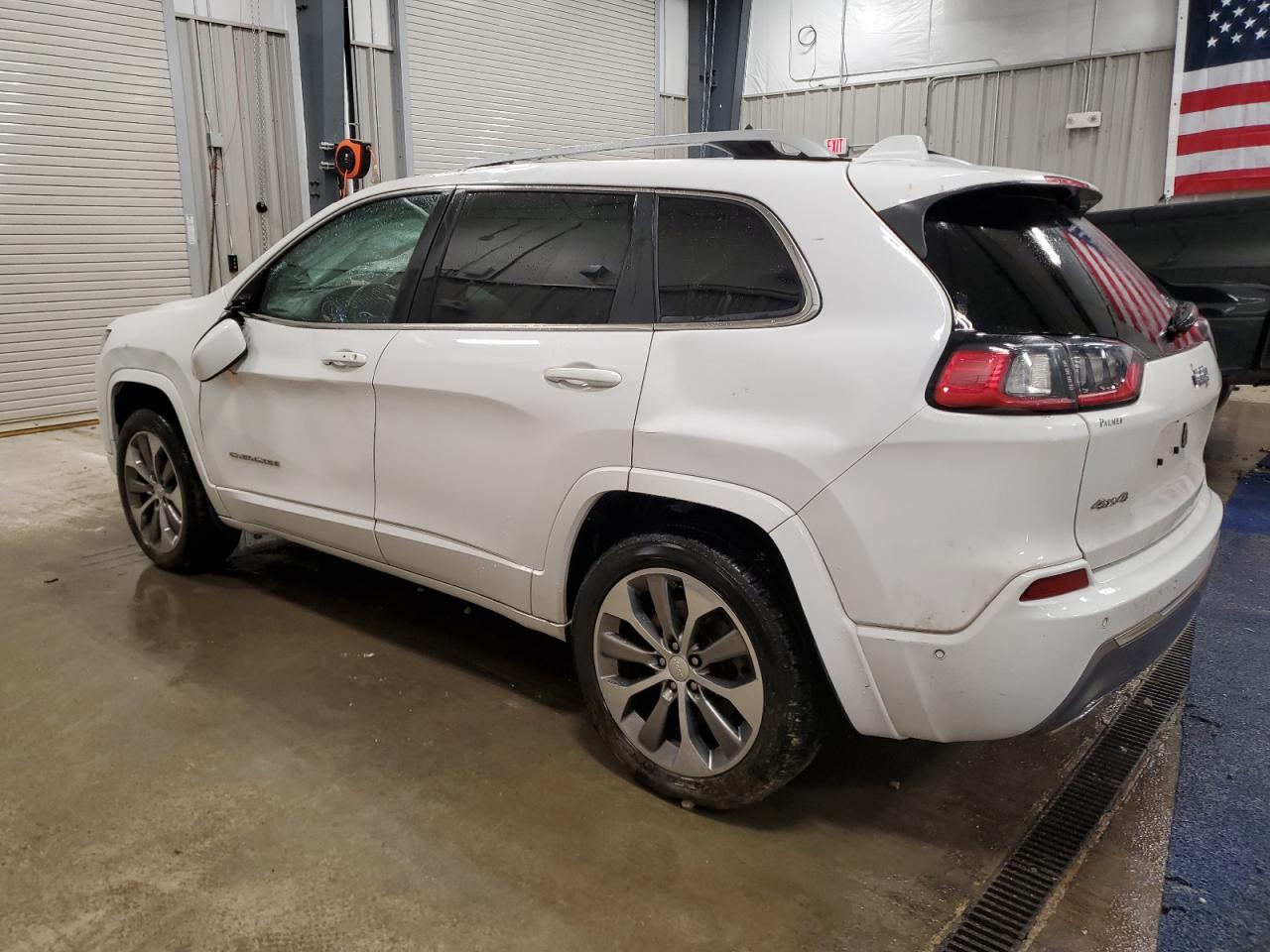 2019 Jeep Cherokee - Image 2