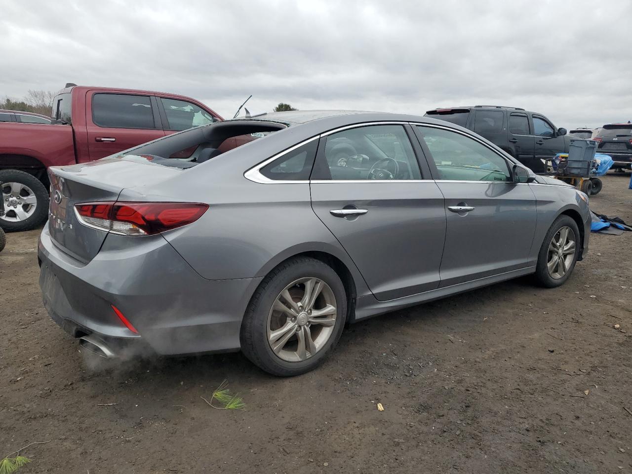 2018 Hyundai Sonata - Image 3