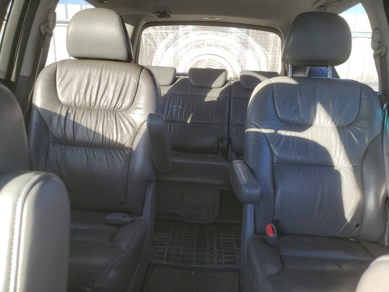2007 Honda Odyssey - Image 10