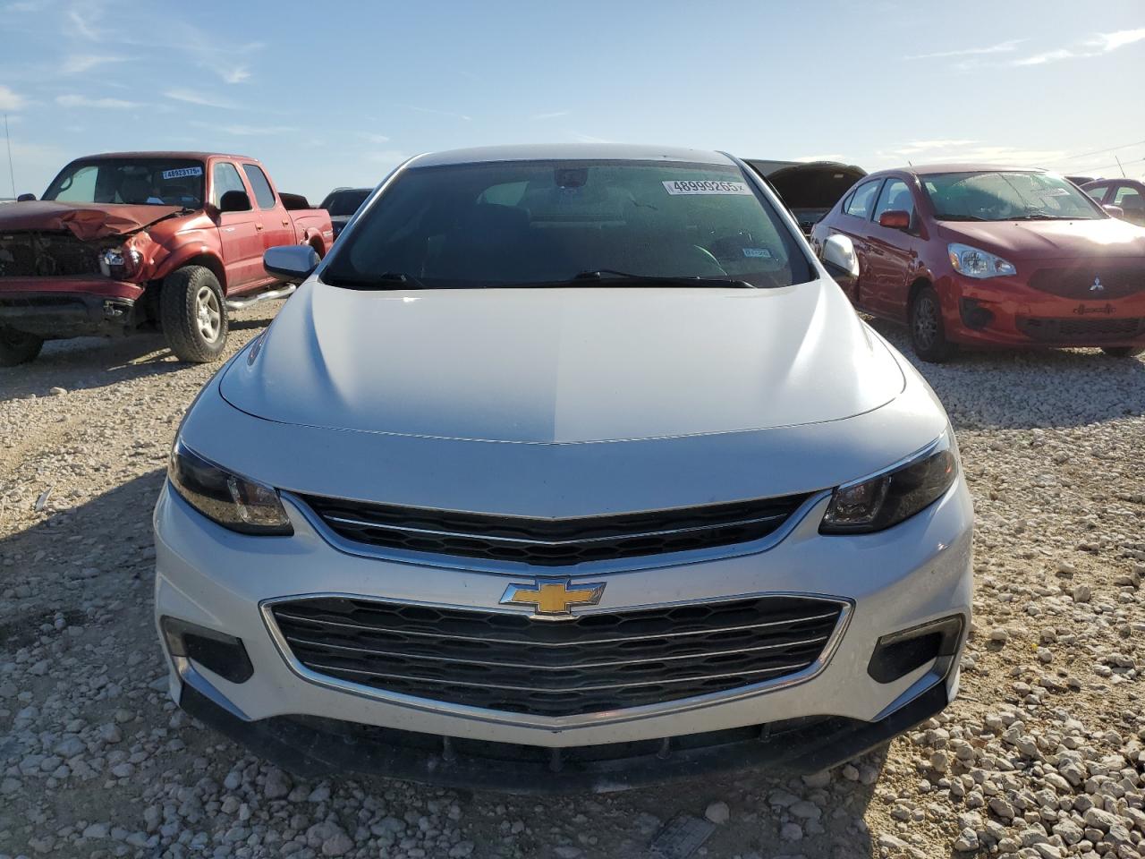 2017 Chevrolet Malibu - Image 5