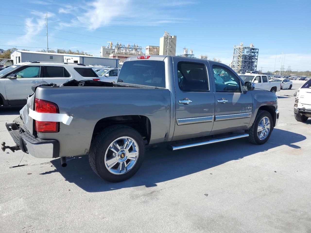 2013 Chevrolet Silverado - Image 3