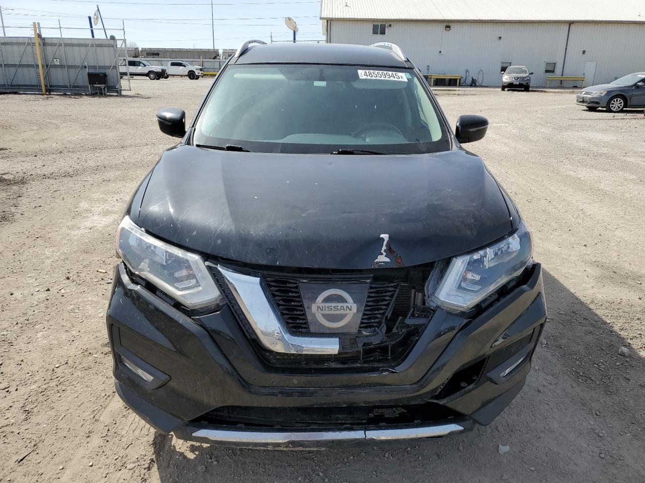 KNMAT2MT2HP613770 NISSAN ROGUE 2017