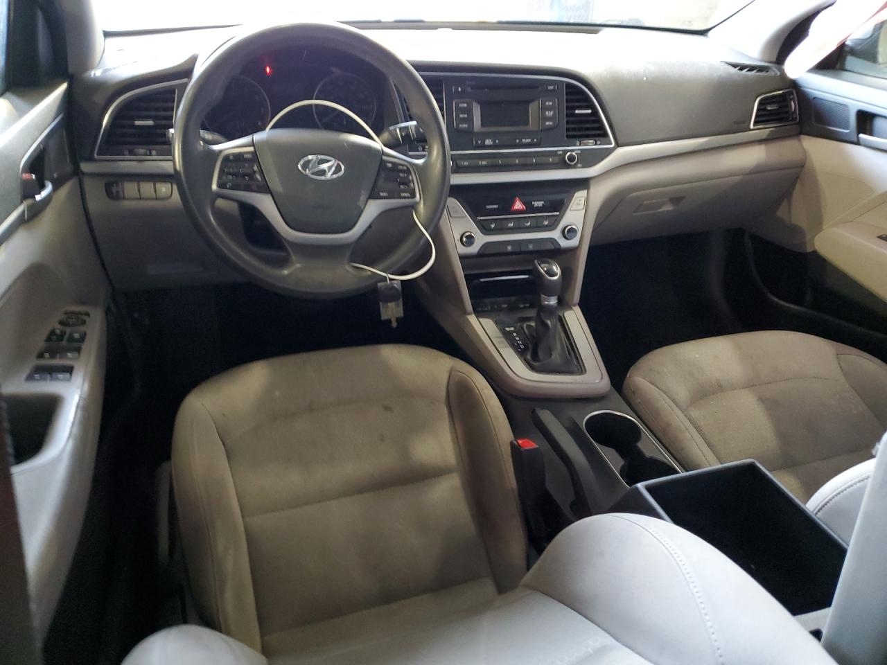 2018 Hyundai Elantra - Image 8