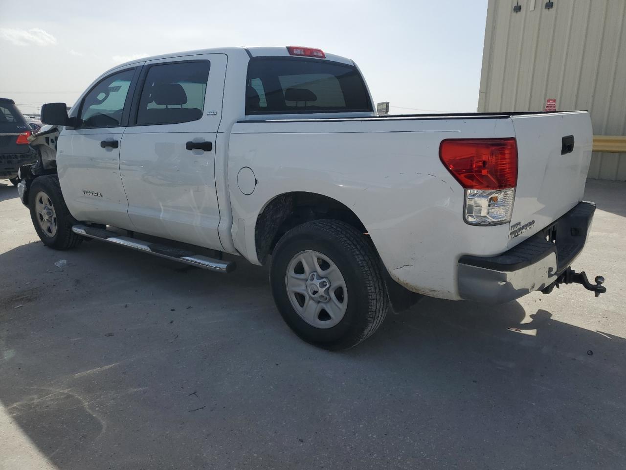 2013 Toyota Tundra - Image 2