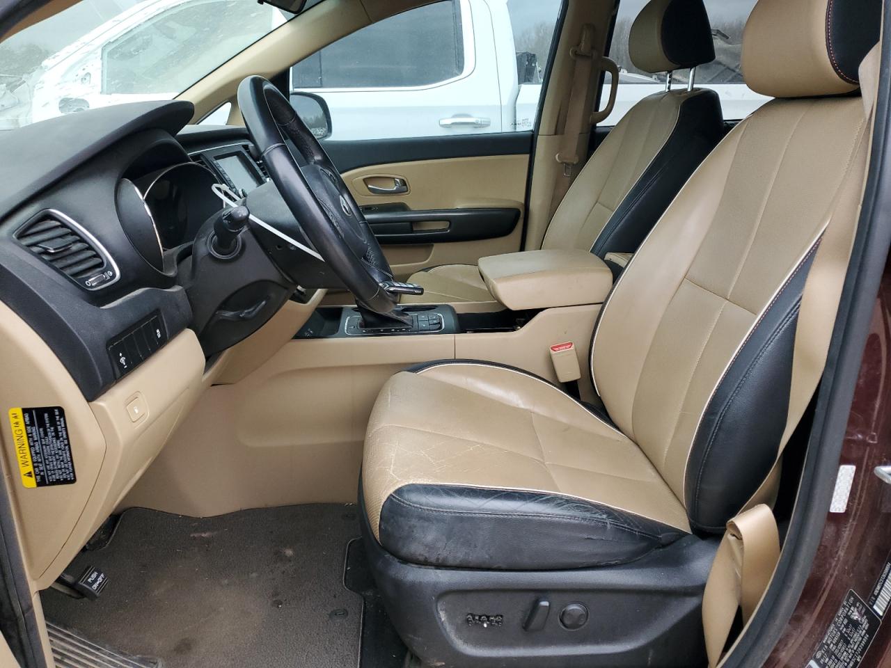 2018 Kia Sedona - Image 7