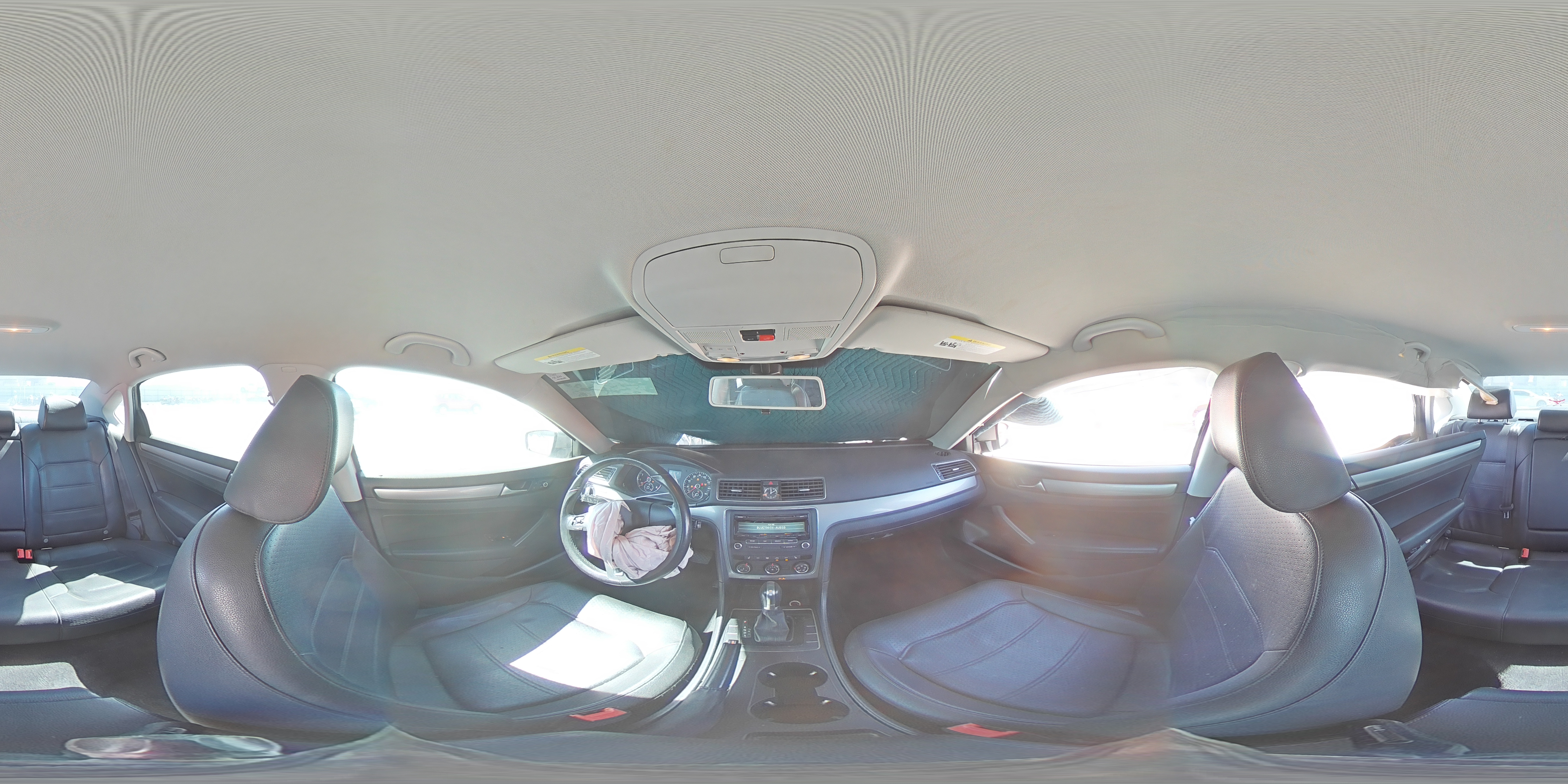 2015 Volkswagen Passat - Image 12