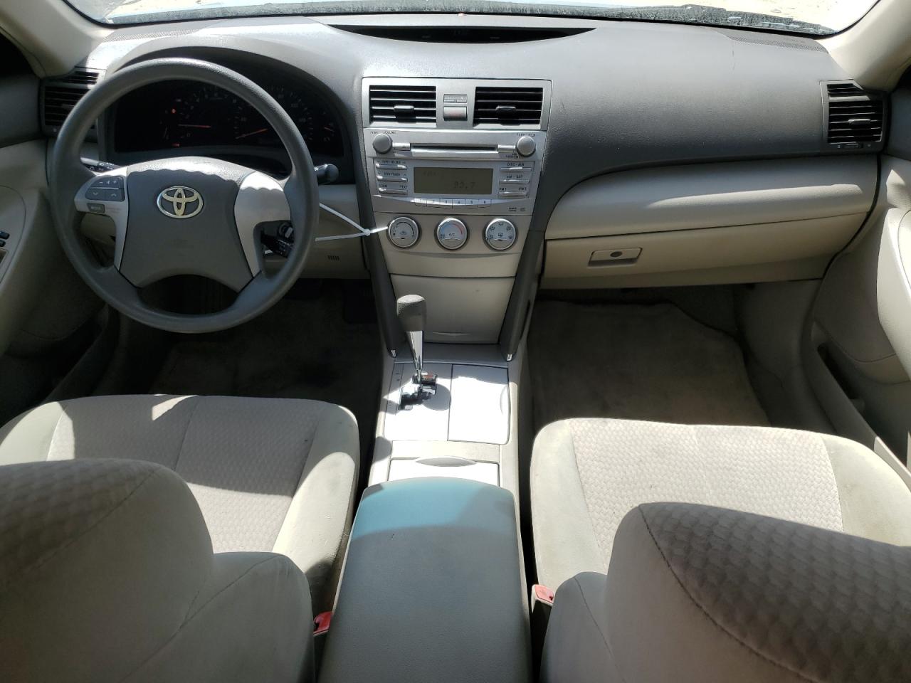 2010 Toyota Camry - Image 8