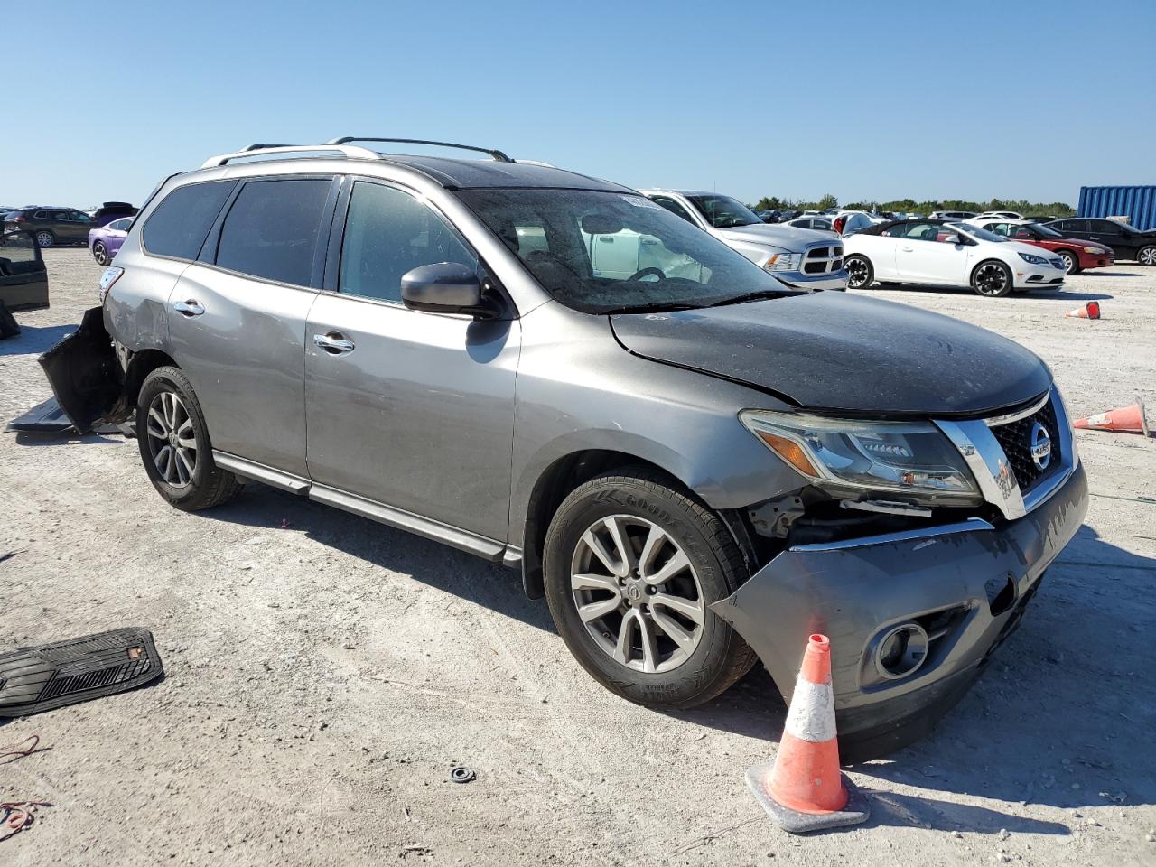 2015 Nissan Pathfinder - Image 4