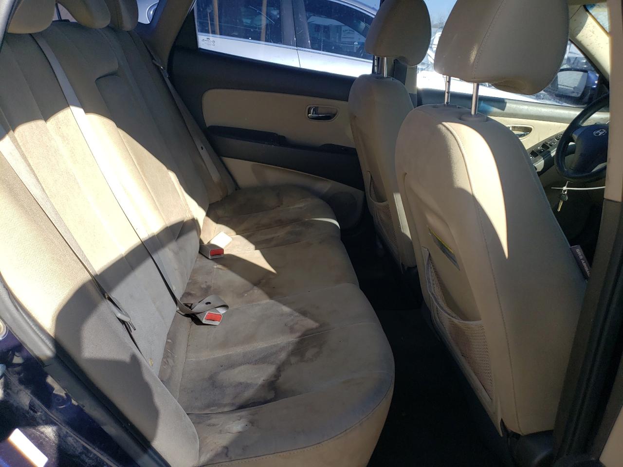 2010 Hyundai Elantra - Image 10